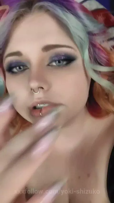 By the way, today I'm hosting a lottery on my live stream - ... by yoki-shizuko