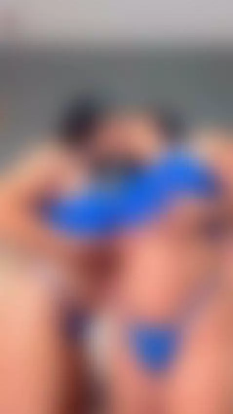 quiero que estes en medio de ambas by yinn-yang