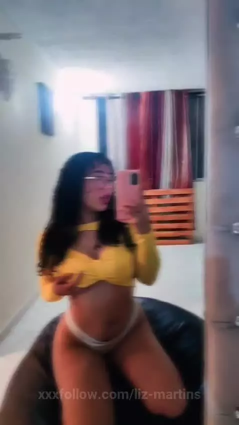 Come and play with my juicy tits 🥵🥵 by liz-martins