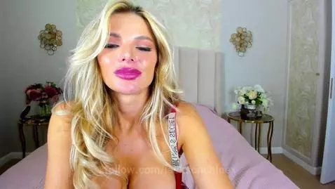 teasing the tip by jacksonchloex