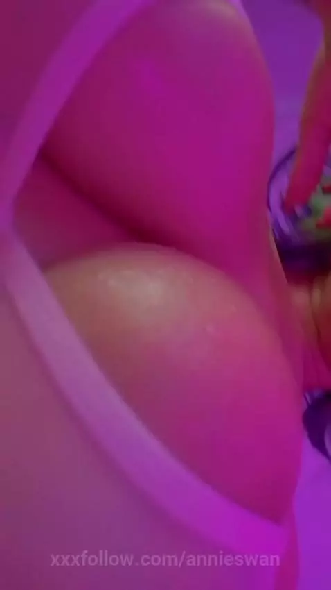 stepsister, hotgirl, orgasm by annieswan