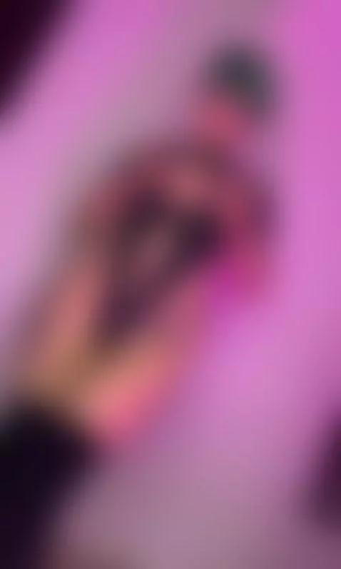 Tell me your fantasy… maybe I’ll make it real 😘 by annieswan