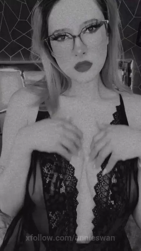 I AM WAITING FOR YOU by annieswan