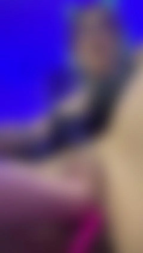 Eat my wet pussy by annieswan