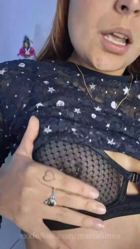 Freckles, skinny and with small tits ........ What a danger ... by marceliinee