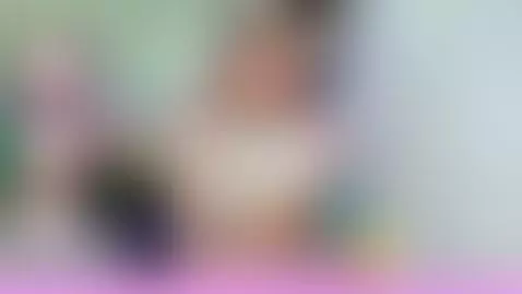 Let's play guys a little by marceliinee