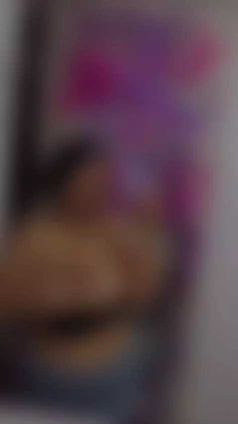 Come and spank my tits by leoniewinters