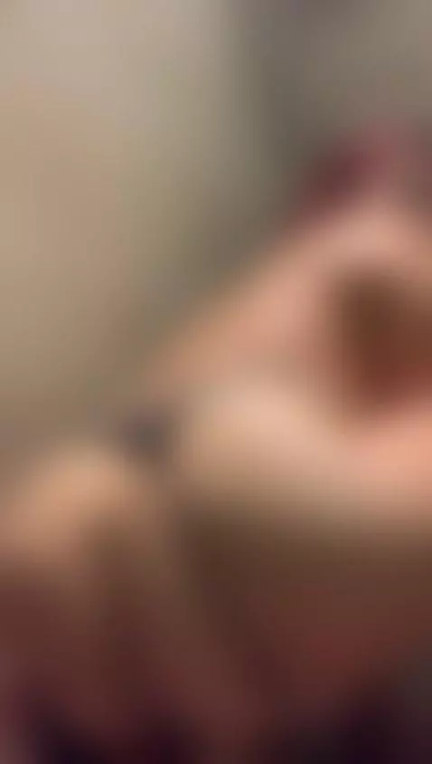 come take a shower with me and let's be naughty😈😏 by leoniewinters