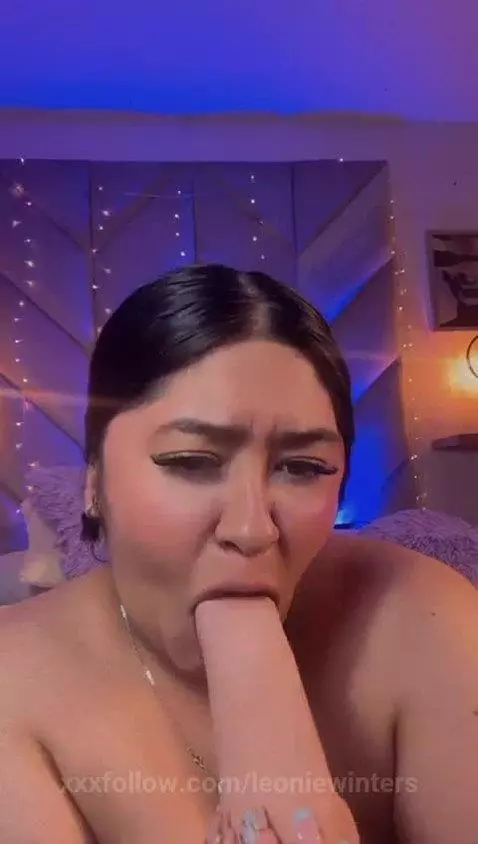 put your hard cock deep in my throat😏🙊 by leoniewinters