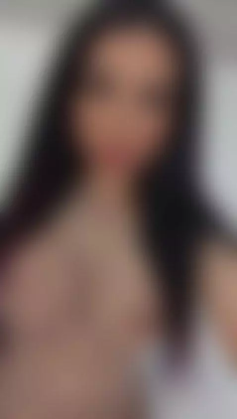 It's getting hotter in here, need some help . See u tonight ... by anaisbloom