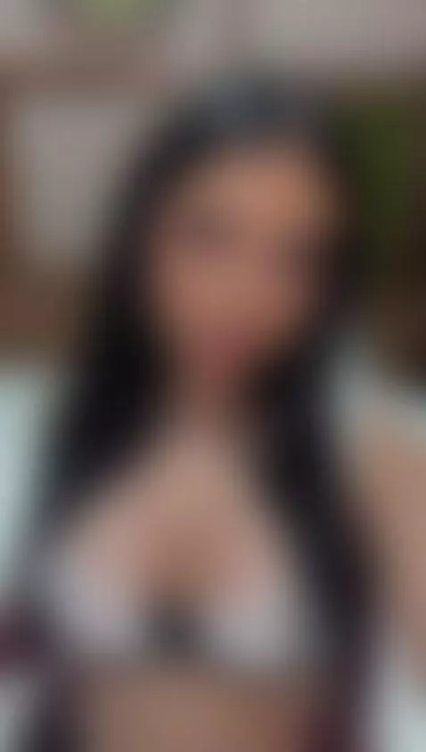 REAL men love curves, AGREE? Tonight I m here 😍😍😍 by anaisbloom