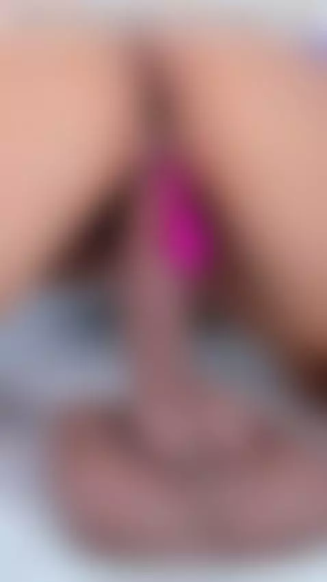 HOT GIRL HERE, IM ONLINE NOW!! by natalia-20