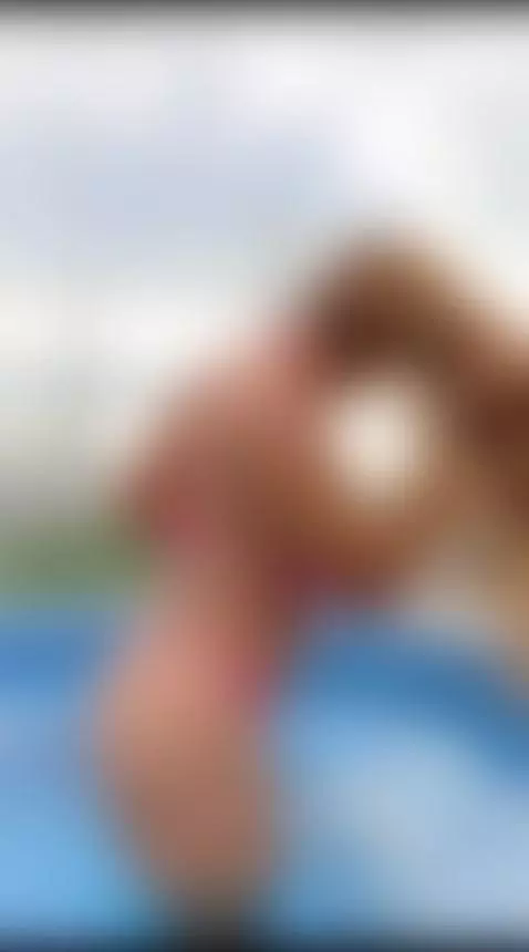 Hello Again!! by dallasvallejo