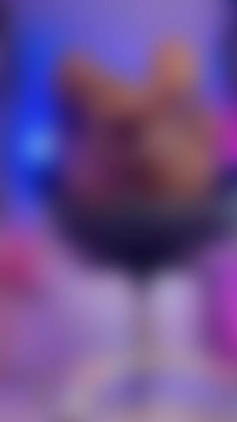 Ven y follame en esta silla by alanna22