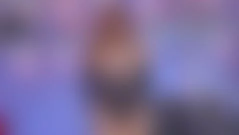 Moving like a latina!! by lanaajones