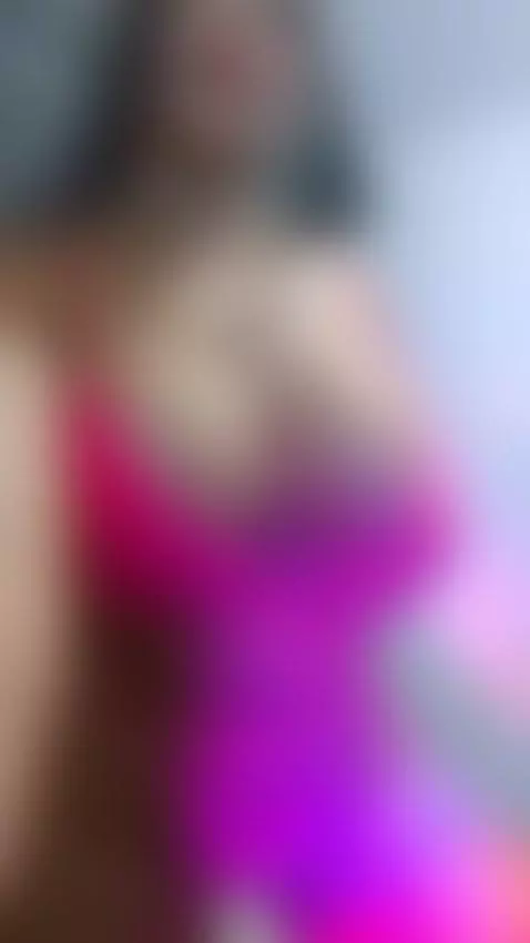 the pink bikini looks great on me 👙 let me know 💋 Online now... by liinda-sweet91