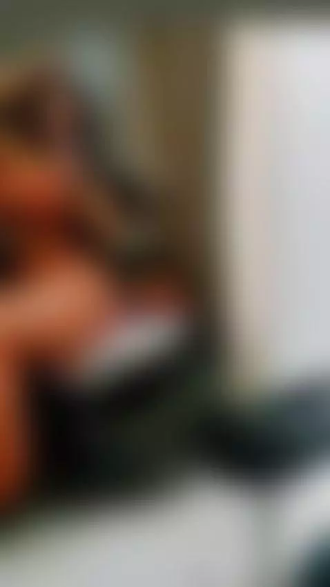 My big ass on the motorcucly or is better on your cock 🍆 by liinda-sweet91