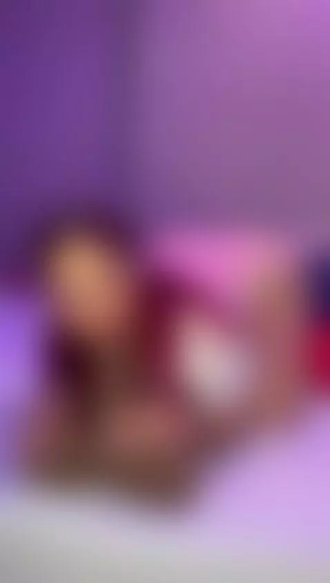 Live now guys😁🥰 by dannaamonroe