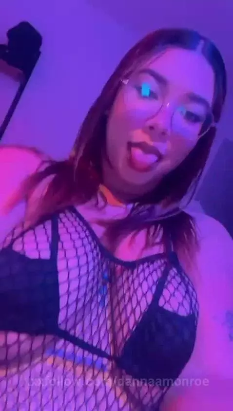 Too hot to handle, too late to resist 🔥 come now  https://ww... by dannaamonroe