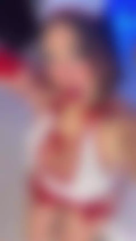 Are you feeling good?

I have something to give you... come ... by dannaamonroe