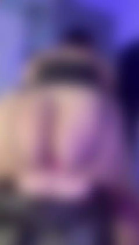 I want to fuck a lot nowww... where are you??? by dannaamonroe