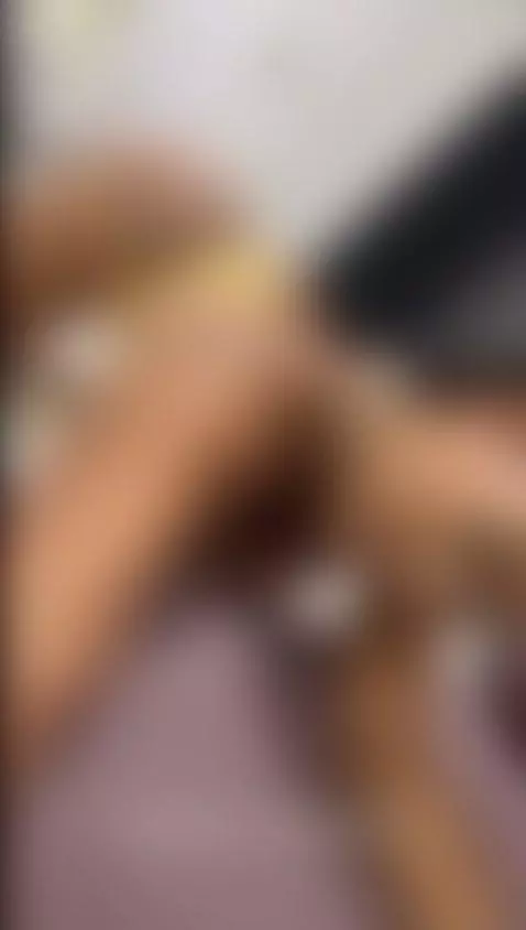 TWERKING QUEEN!!!! by michellangels