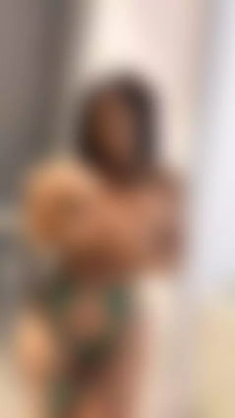 SQUEEZE 🍈🍈 by michellangels