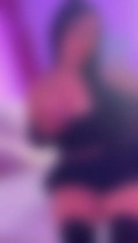 press my tits love by dakotasteelee-1