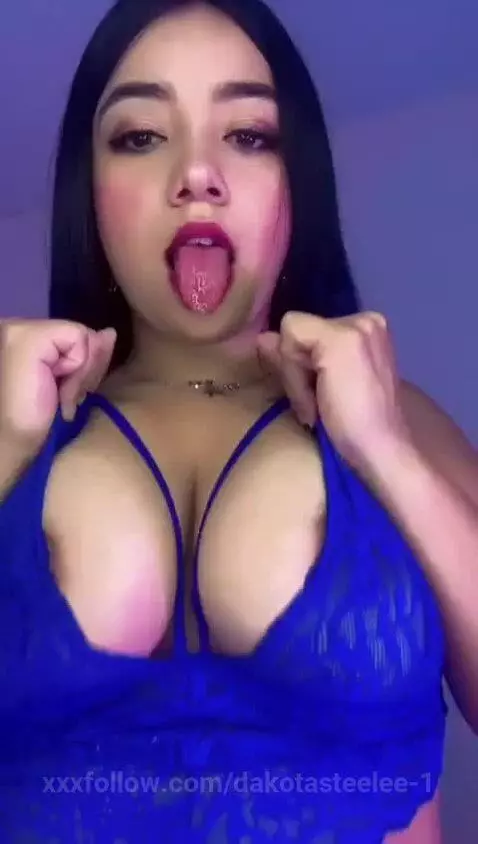 I want your cum in my big tits by dakotasteelee-1