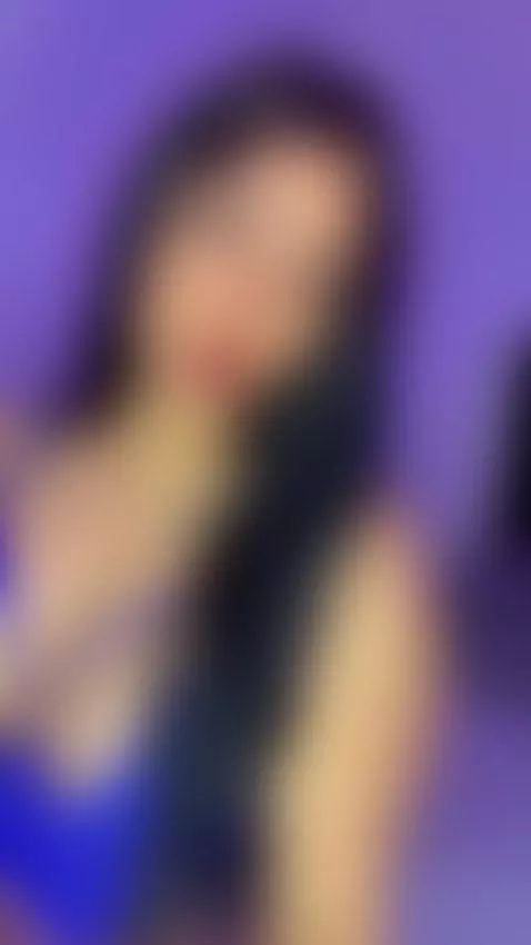 your favorite latina is back by dakotasteelee-1