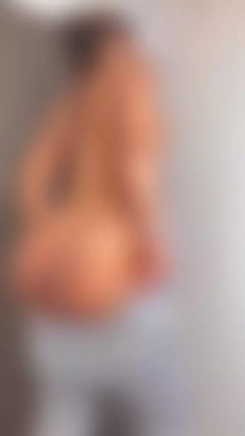 Help me to dress, or undress me🤔🤫😈 by katiecruz