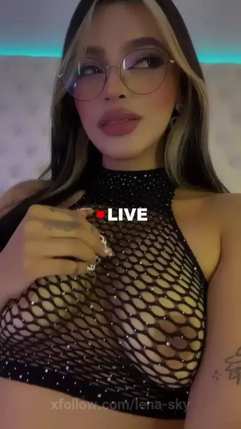 Do you like my outfit?  ✨ by lena-sky