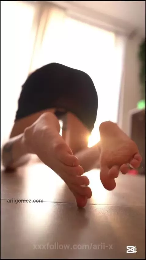 👇🏻😈  I have a gift for you by arii-x