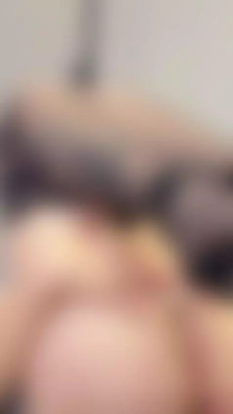 👇🏼😈 I have a gift for your by arii-x