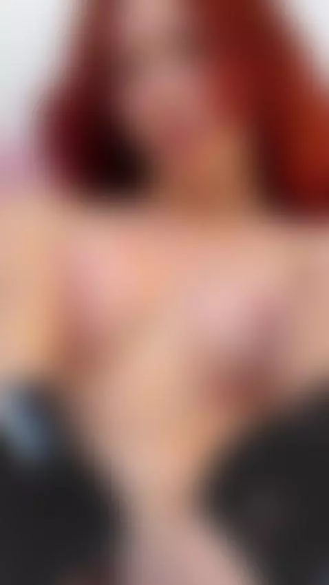 👇🏼😈 I have a gift for your by arii-x