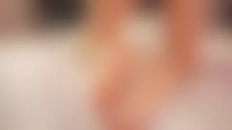 love to play with plugs so bad by arii-x