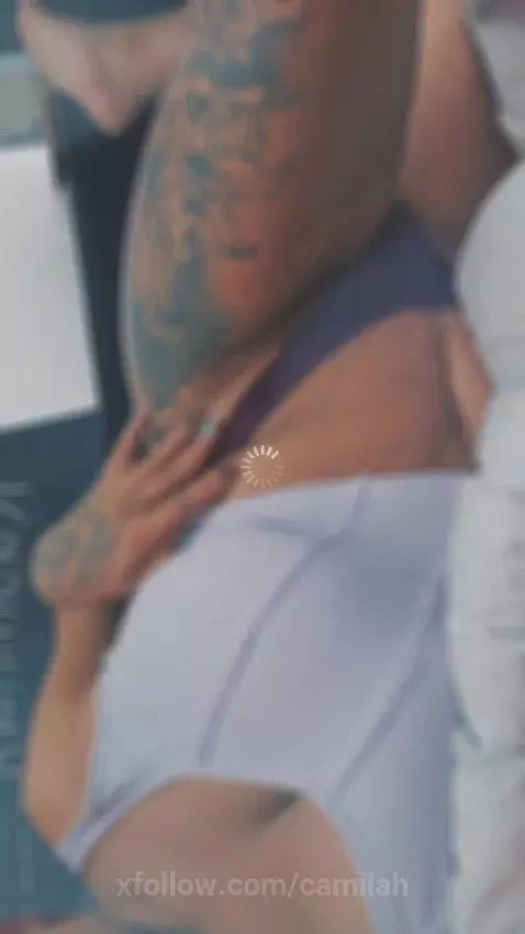 Do you like my body ?? by camilah