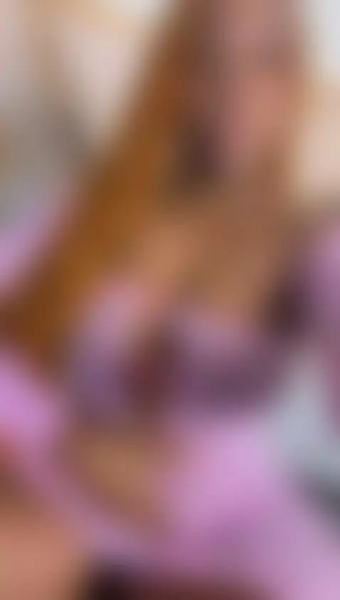 Come and I show you how rich I am while you fuck your rich c... by christinbrown