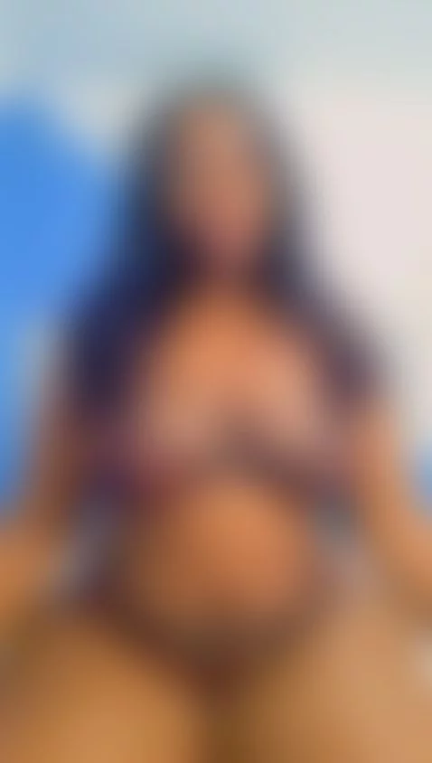 Good day... i'm online now 😋 by christinbrown