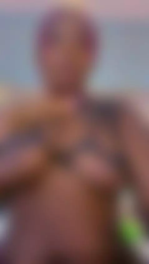 A queen wanting to have a king! 😈 by christinbrown