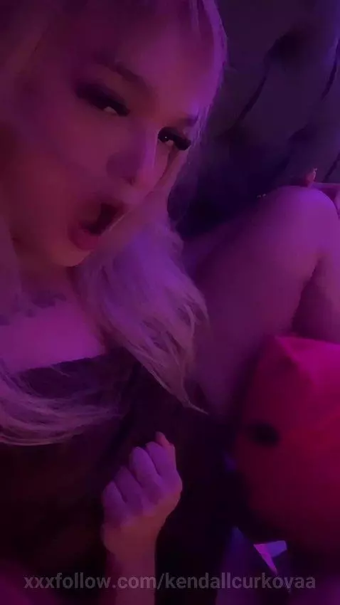 This guy sucks so well, one of my favorites 🥵, want to see m... by kendallcurkovaa