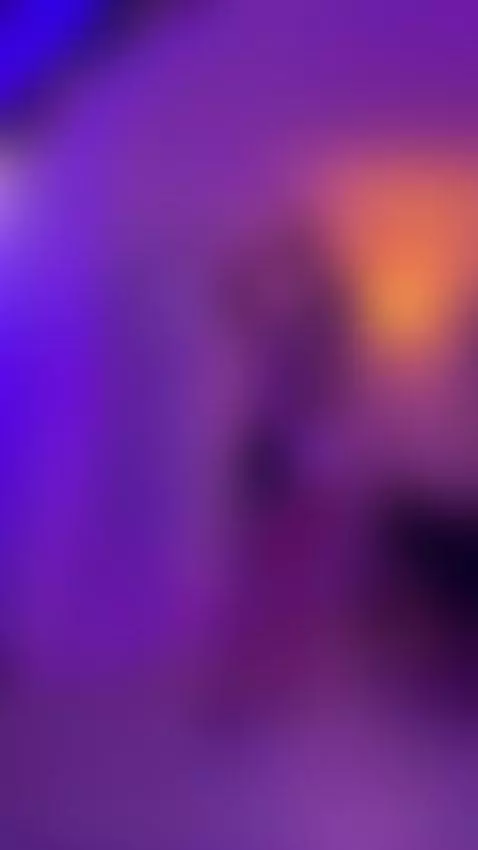 Would you hire me to clean your house? by kendallcurkovaa