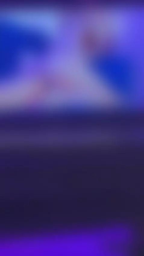 I'm online right now and you can see me exactly as I am here... by kendallcurkovaa