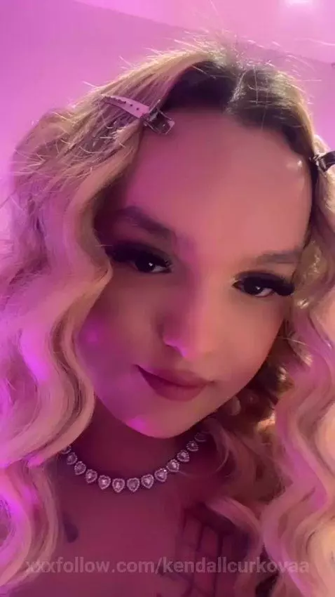 Kendall Curkovaa (Kendallcurkovaa) Cam: Free Live Nude Sex S... by kendallcurkovaa