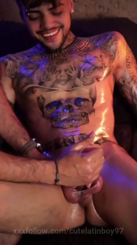 PREVIEW Camilo Brown Giving Intense Handjob To Hot Tattooed ... by cutelatinboy97