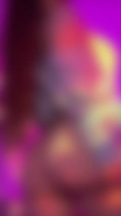 longhair, bigbooty, curvy by carolinawinter