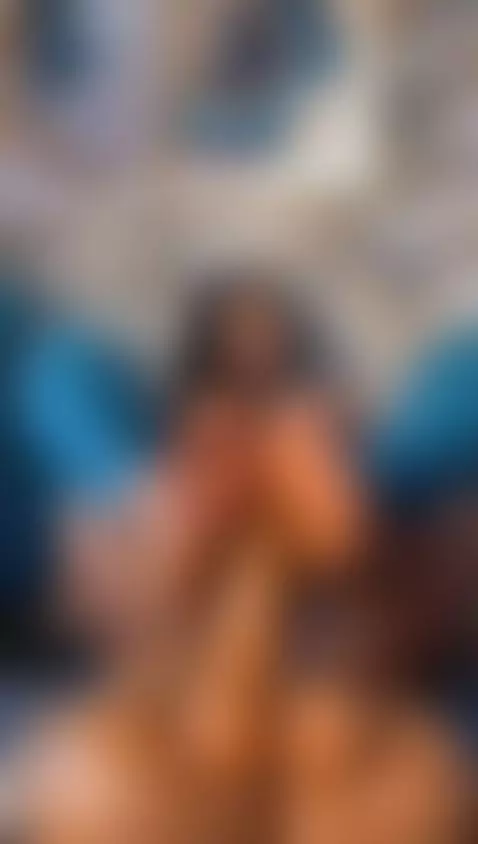 👣🔥 Hot brunette masturbating your cock with my feet... https... by maryyjohnson