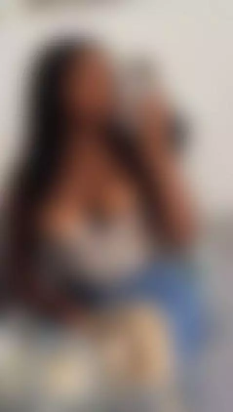 https://www.camsoda.com/maryyjohnson by maryyjohnson