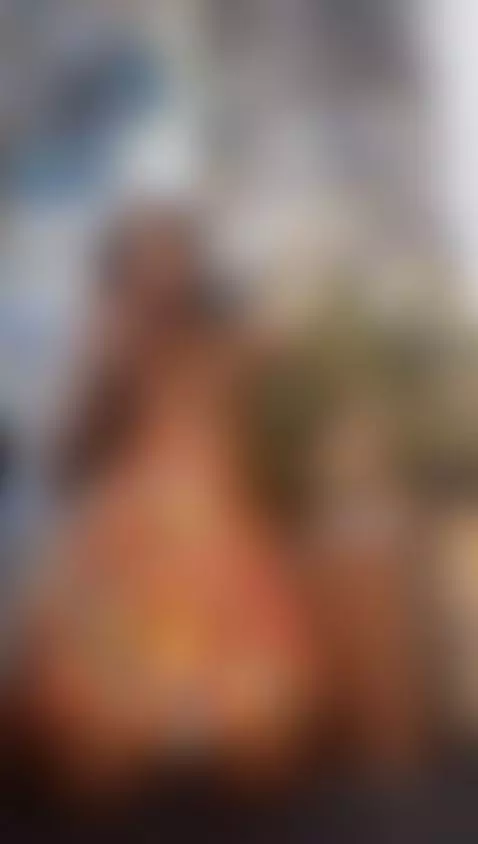 Look under my dress 👗 by maryyjohnson