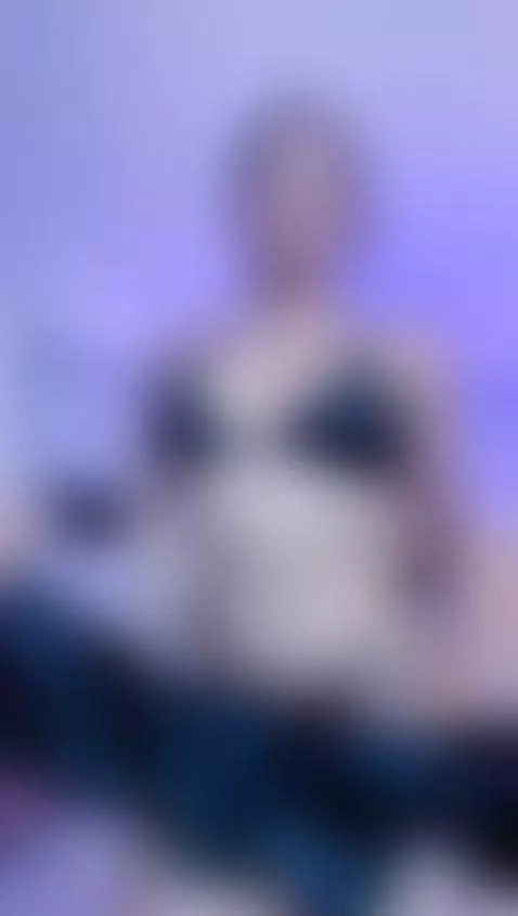 sexy dancing lau 👄🔥 by laura-doll